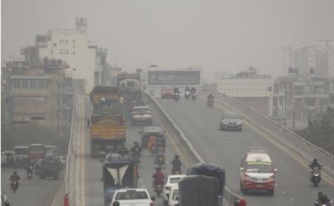 काठमाडौं विश्वकै प्रदूषित शहरको स्थानमा, घरबाहिर ननिस्कन आग्रह